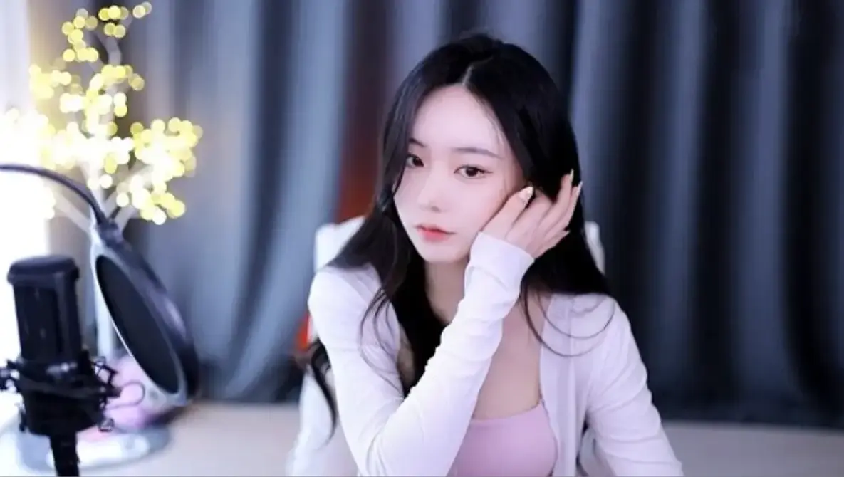 糖心少女Vlog唐伯虎系列精彩来袭—《糖心少女Vlog唐伯虎系列全纪录》含幕后花絮—1080P蓝光画质免费在线看