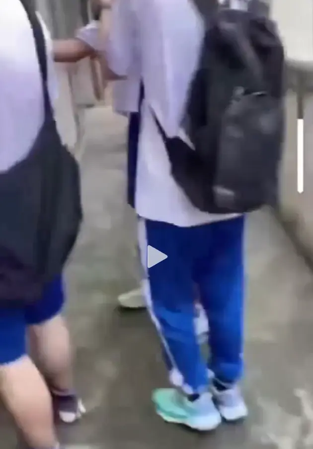 《大昌市第七中学鬼敲门》在走廊引发的惊悚事件，免费在线看全集，大昌市第七中学鬼敲门1080P高清画质流畅播放