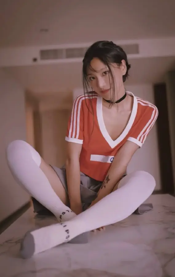 抖音网红推荐《刘玥合集》4K超清无删减免费在线看-留学生刘玥女性向视频全系列更新，《刘玥合集》免费流畅播放资源下载