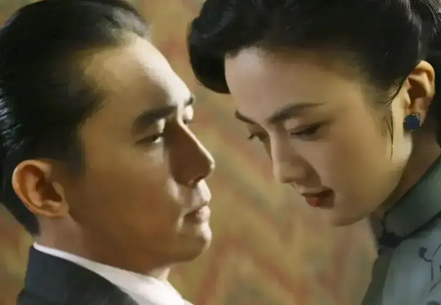 免费在线观看《色戒》无删减完整版，1080P高清画质呈现-查看《色戒》详情介绍，感受经典魅力
