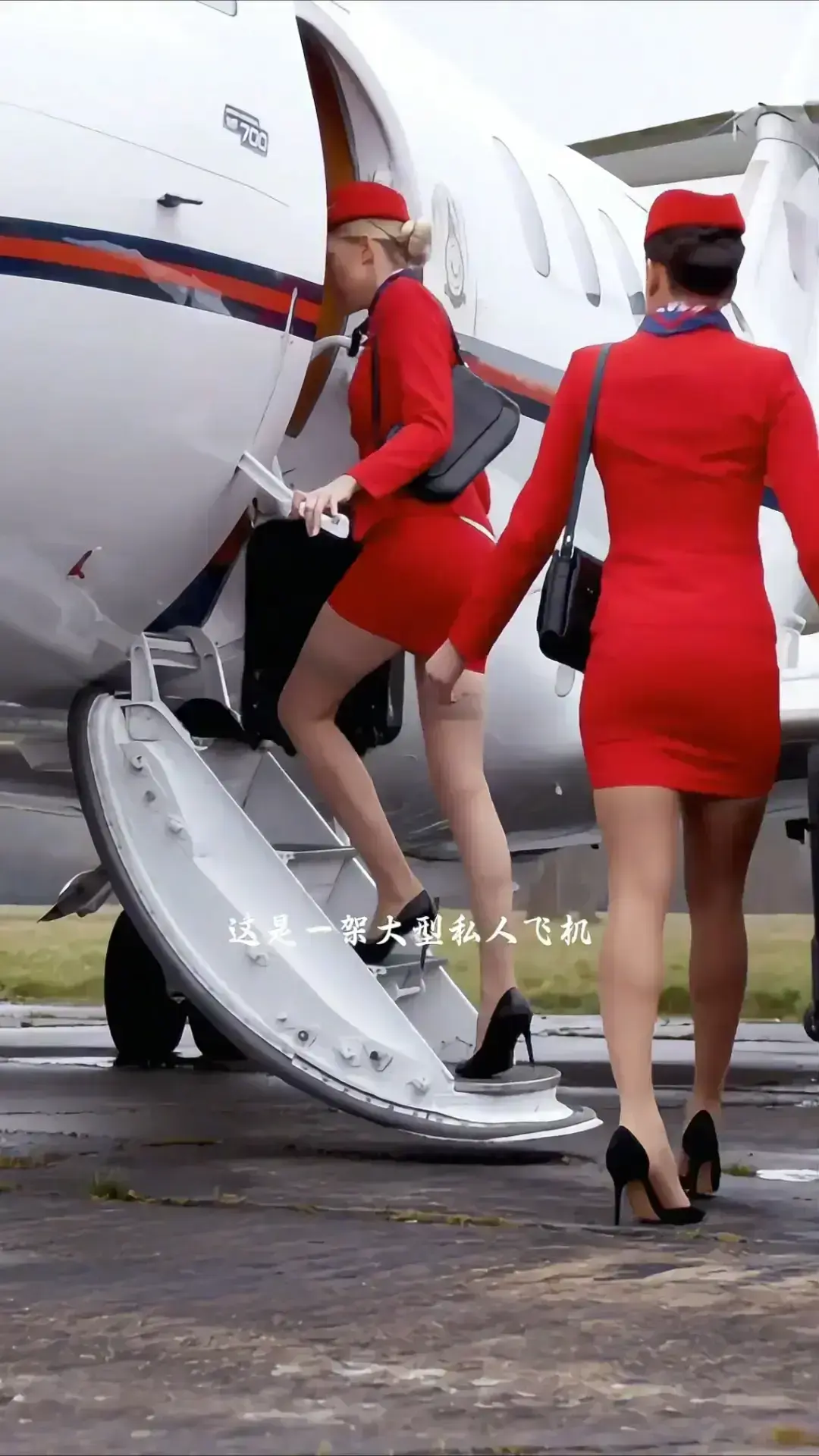 法国电影《法国空姐》无广告在线观看-《法国空姐》全季全片无删减超清播放-云端机舱私密名场面大揭秘